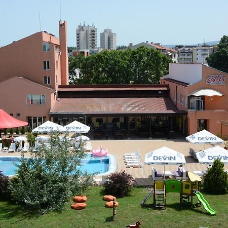 Hotel Neva Китен Экстерьер фото