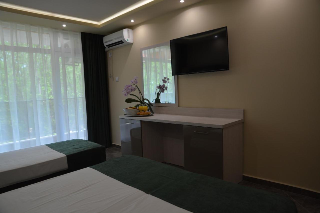 Hotel Neva Китен Экстерьер фото